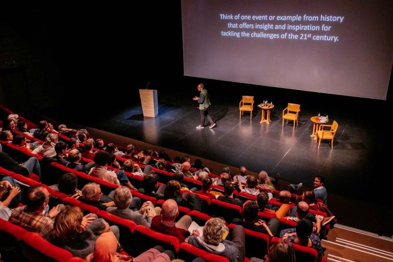 Publiek in de Budascoop